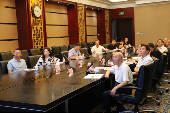第2题_杨钰昆_20240828_8.28威尼斯WNS9778杏花村学院第二届学术委员会第一次会议新闻稿_1799.png